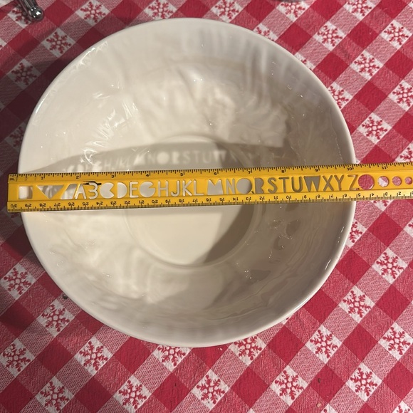 Belleek Serving Bowl - Picture 8 of 9